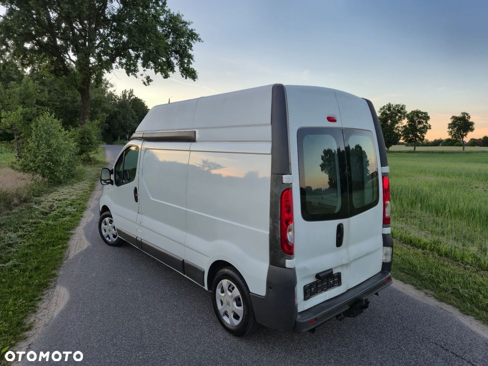 Renault Trafic - 23