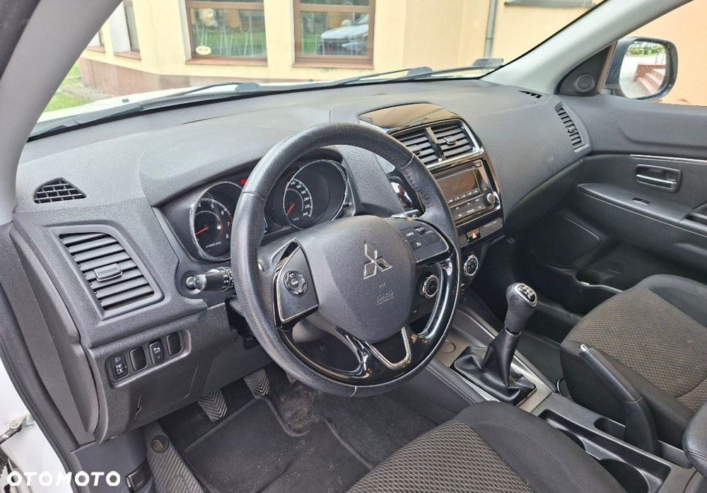 Mitsubishi ASX - 20