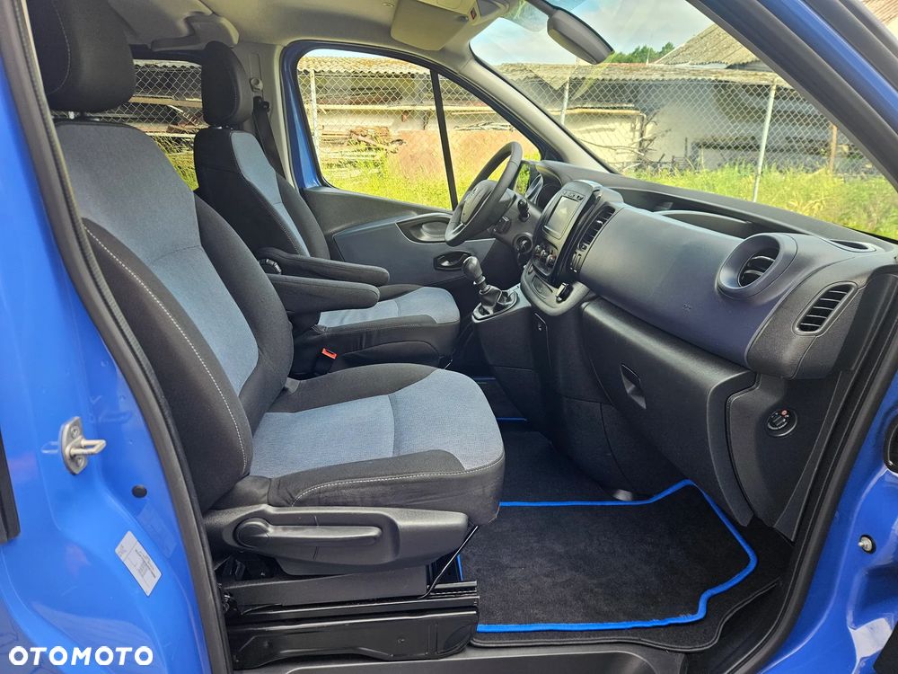 Opel Vivaro - 8