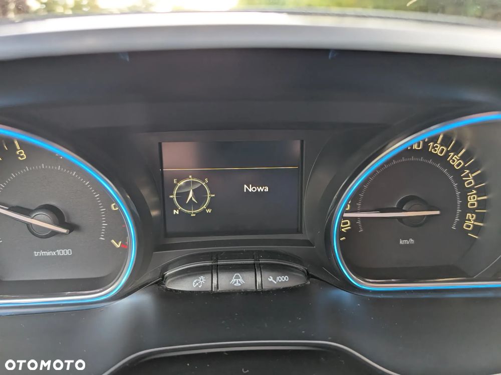 Peugeot 2008 PureTech 110 Stop&Start Allure - 34