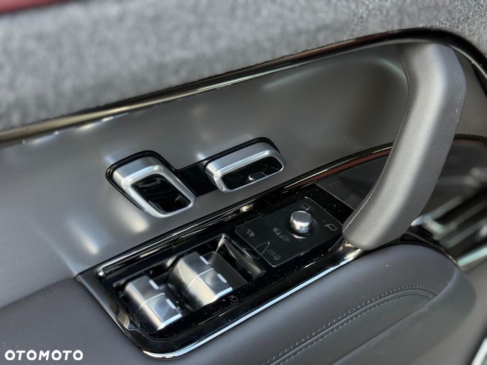 Land Rover Range Rover Sport D300 Dynamic SE - 12