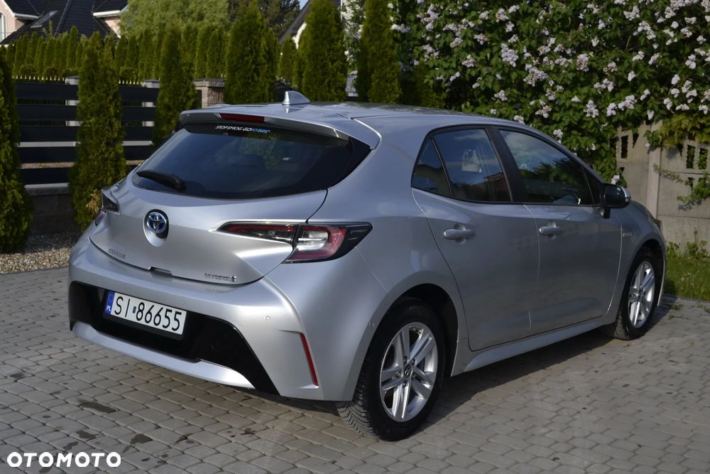 Toyota Corolla - 13