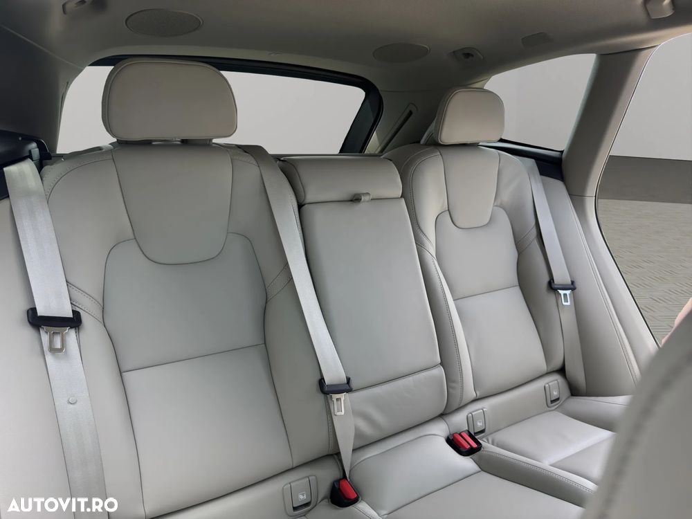Volvo XC 60 - 18