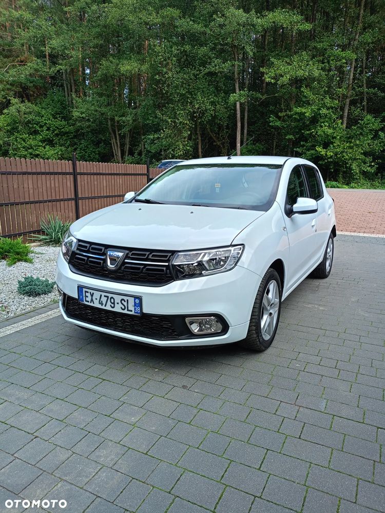 Dacia Sandero SCe 75 Essential - 2