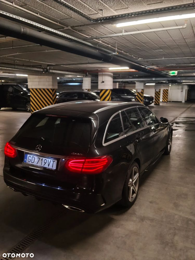 Mercedes-Benz Klasa C 200 4-Matic 9G-TRONIC - 2