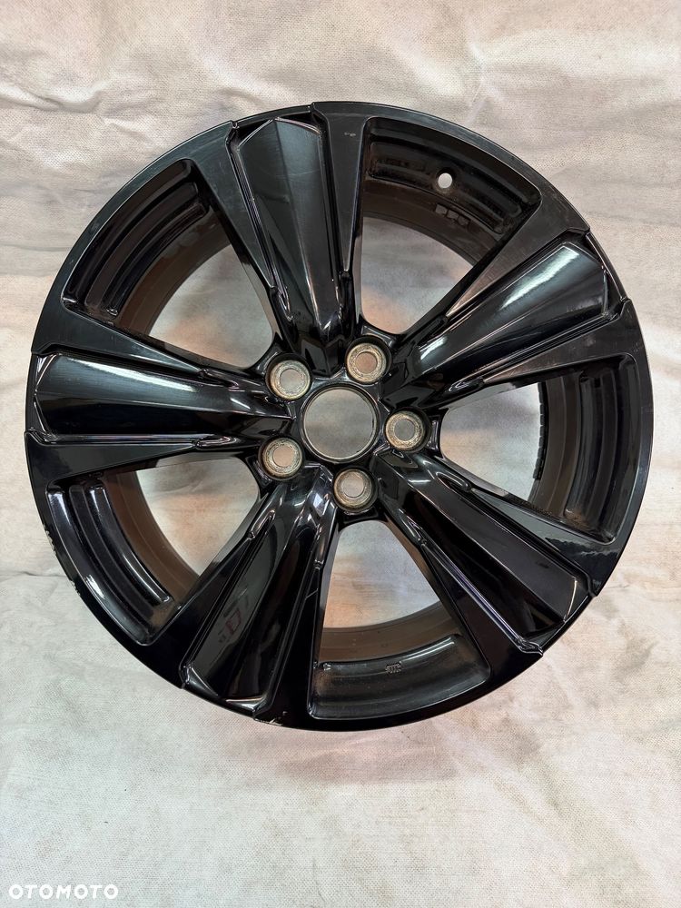 FELGA ALUMINIOWA 18" LEXUS UX 7.0" x 18" 5x114,3 ET45  18x 7J - 1