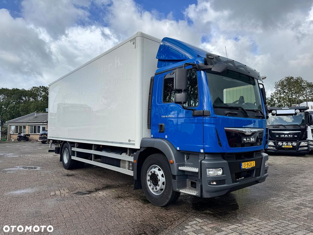 MAN TGM - 10
