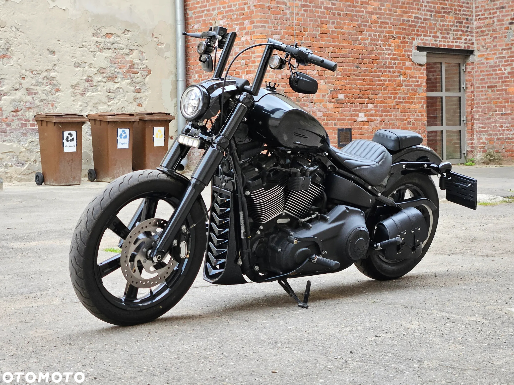 Harley-Davidson Softail Street Bob - 5