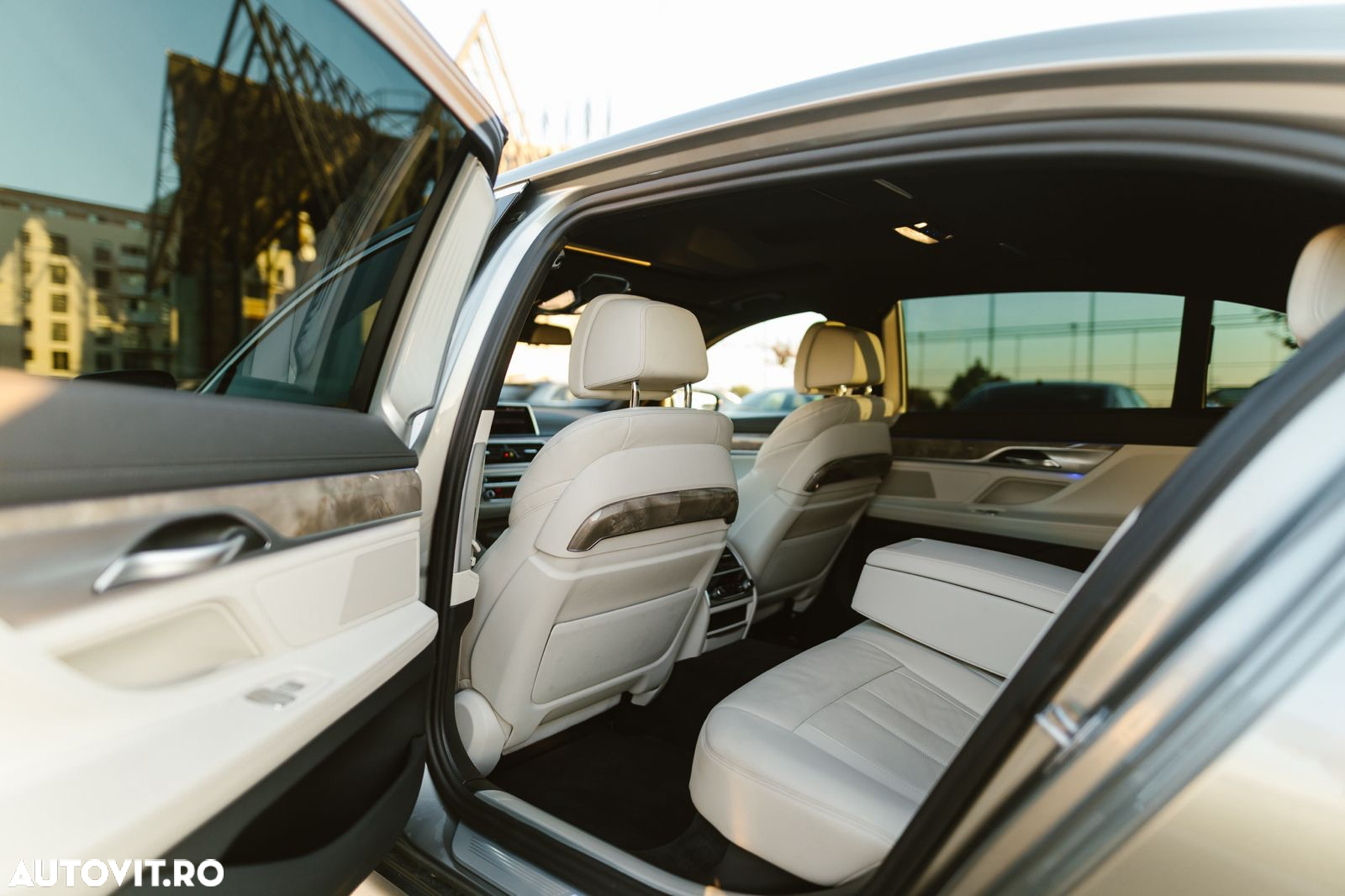 BMW Seria 7 - 27