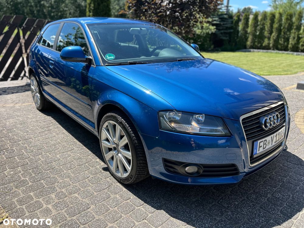 Audi A3 3-drzwiowe 1.6 Attraction - 2