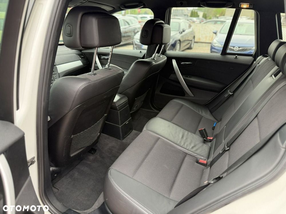 BMW X3 xDrive35d - 24