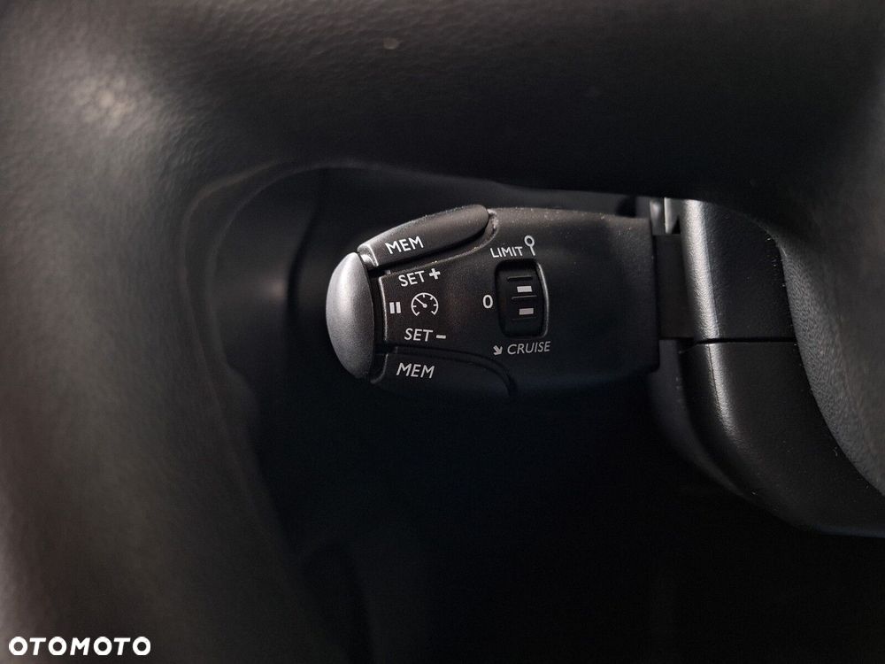 Toyota Proace City Verso 1.2 D-4T Business - 40