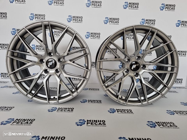 Jantes Japan Racing (JR28) em 17 (5x114.3)