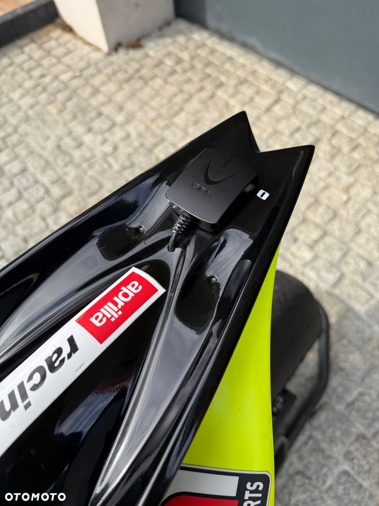 Aprilia RSV - 16