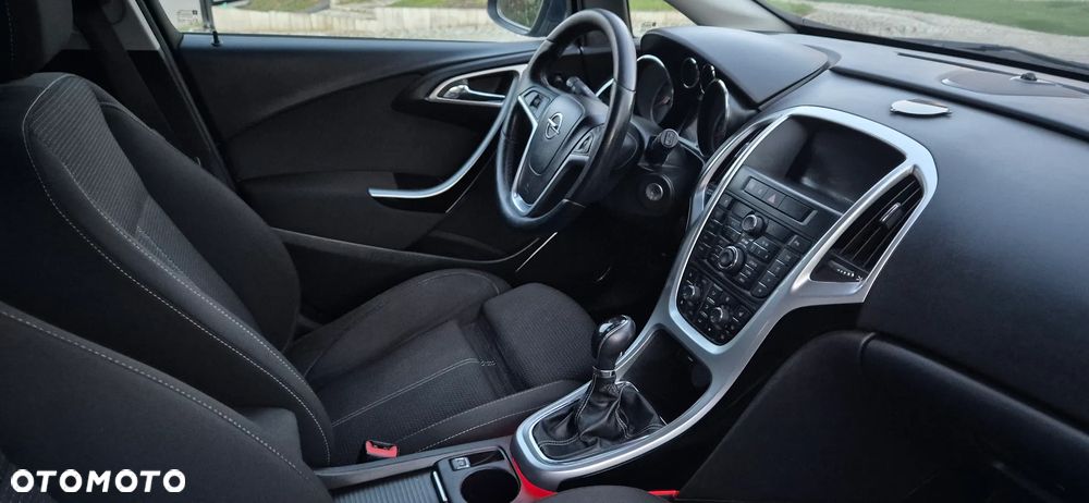 Opel Astra 1.4 T Cosmo - 21
