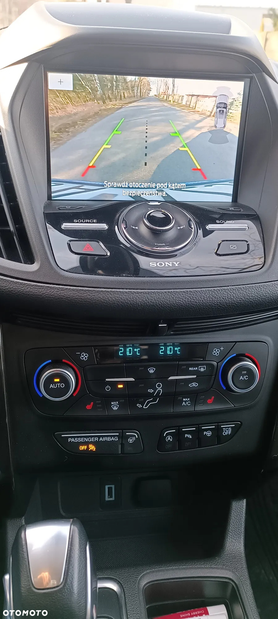 Ford Kuga - 11