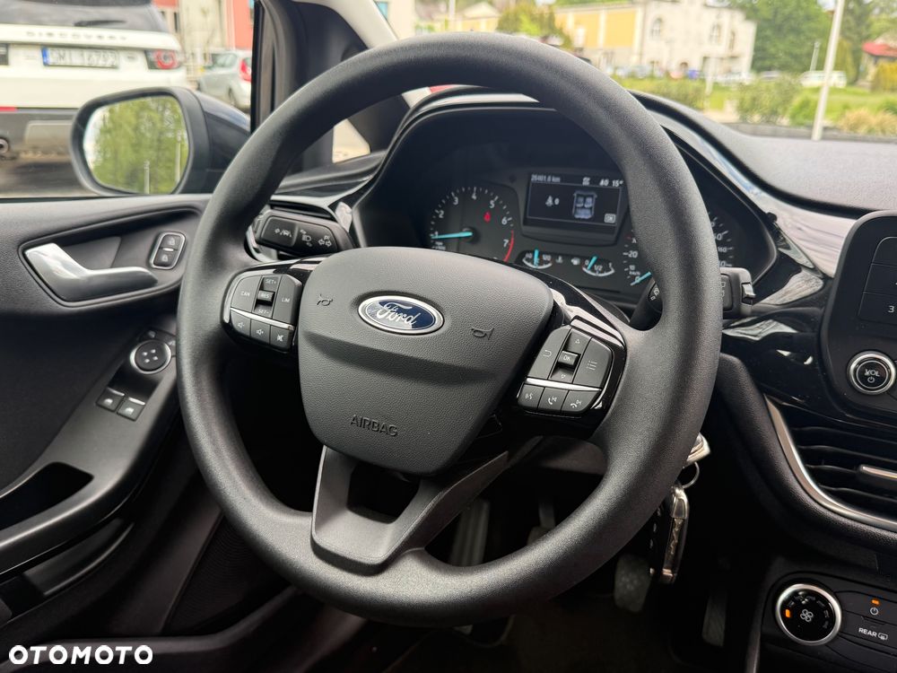 Ford Fiesta 1.1 COOL&CONNECT - 12