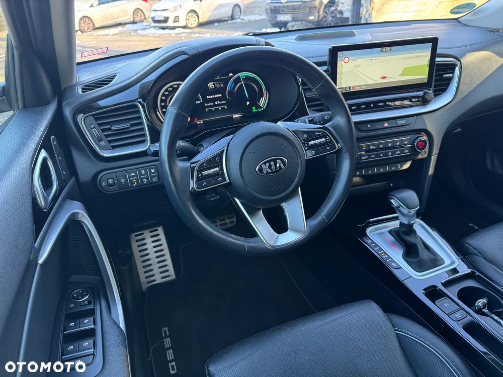 Kia Ceed 1.6 GDI PHEV Business Line DCT - 26