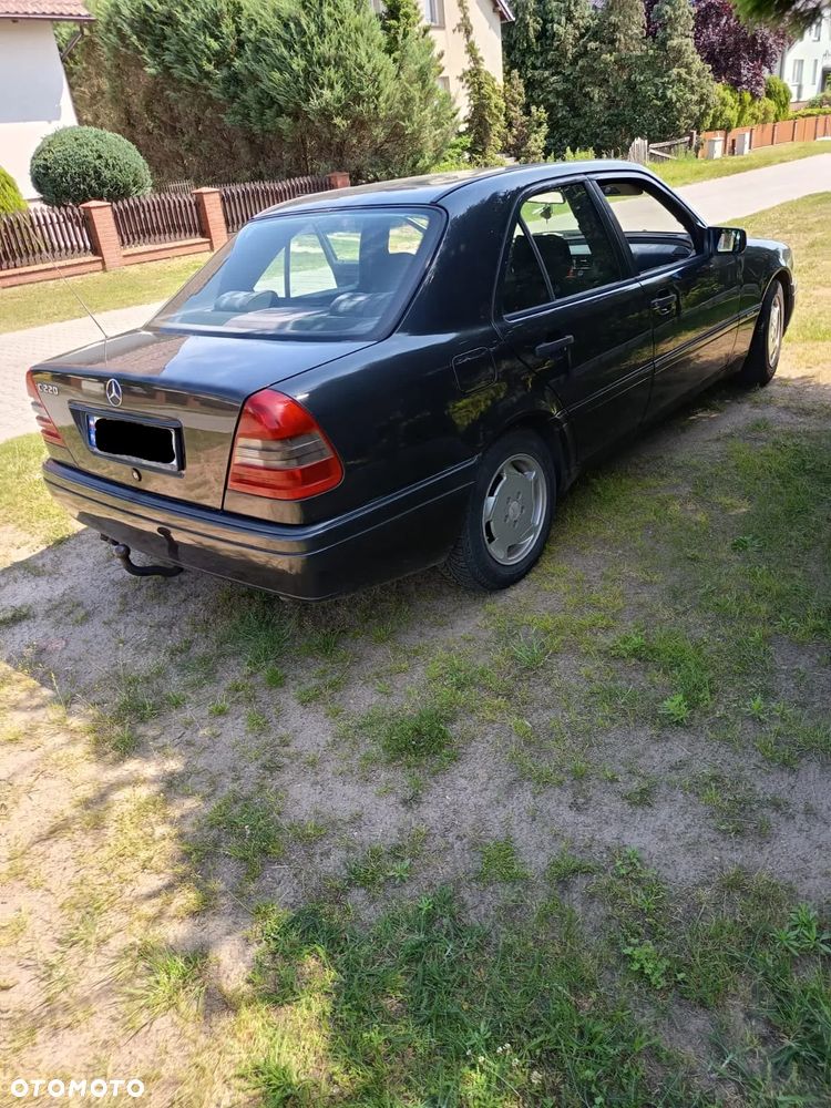 Mercedes-Benz Klasa C 220 Sport - 2