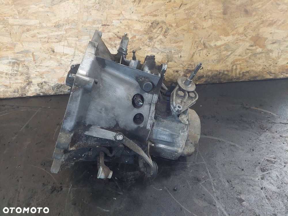 SKRZYNIA BIEGÓW PEUGEOT PARTNER I BERLINGO I 1.6 HDI MANUAL 5 BIEGÓW 20DP37 - 2