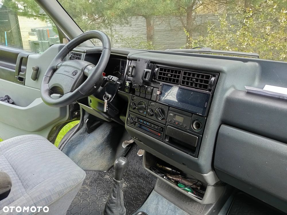 Volkswagen Transporter - 13