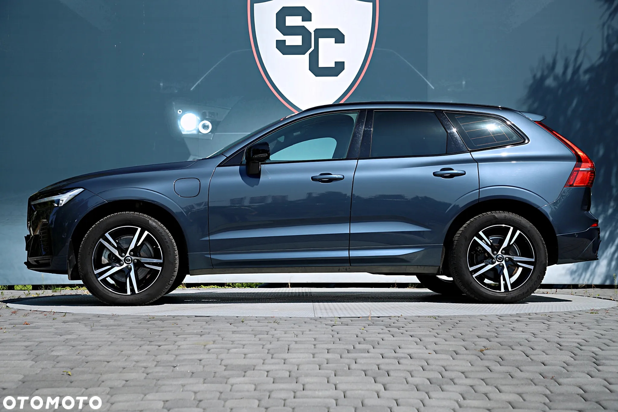 Volvo XC 60 T8 Plug-In Hybrid AWD R-Design - 6