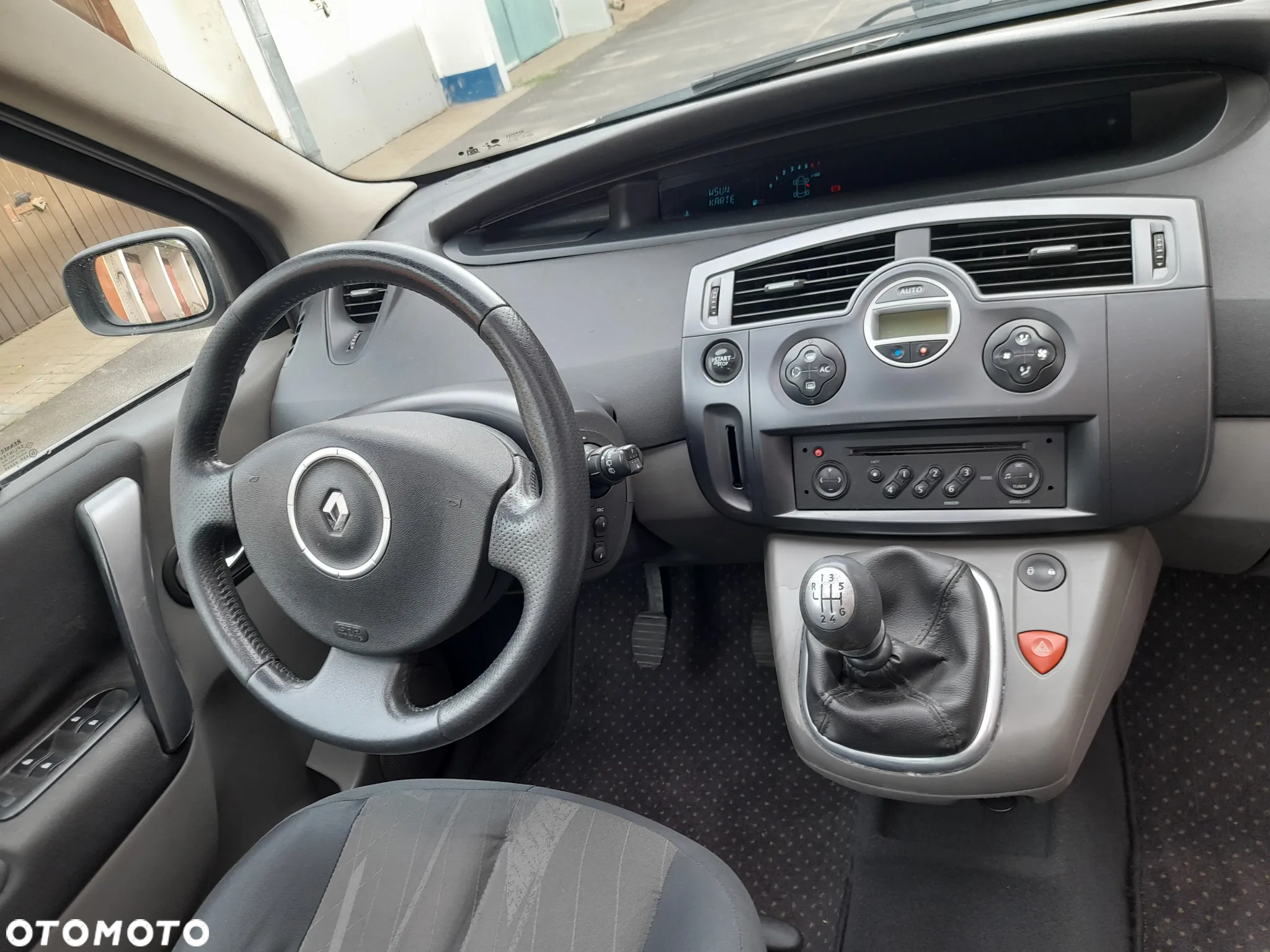 Renault Scenic - 8