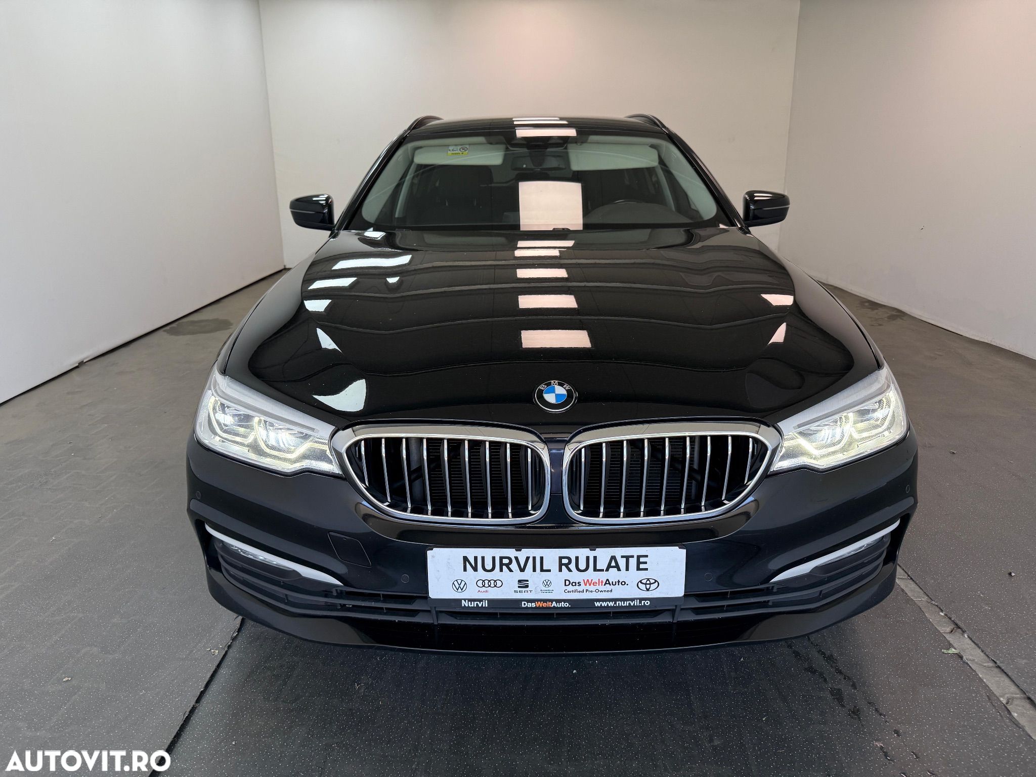 BMW Seria 5 520d Touring Aut. - 1