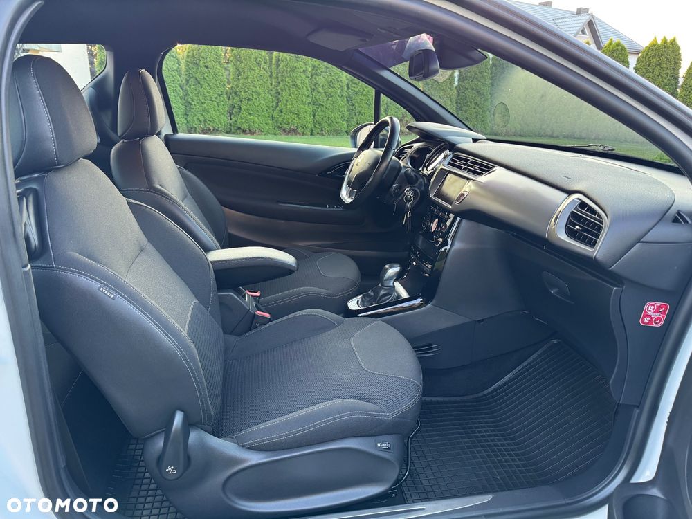 Citroën DS3 PureTech 110 Start & Stop EAT6 SoChic - 16