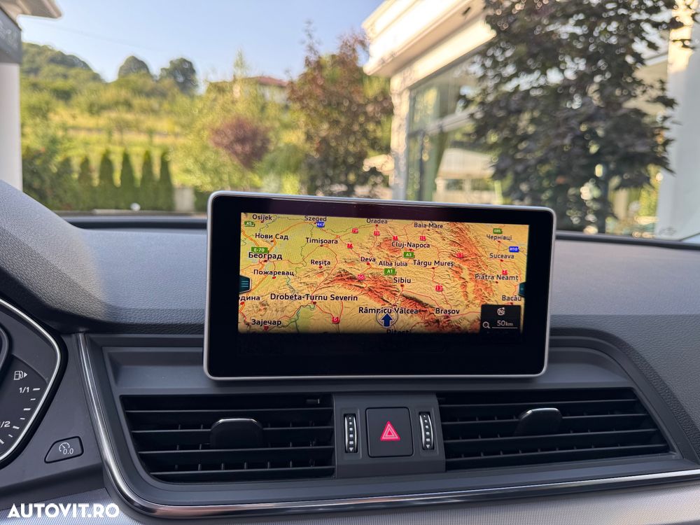 Audi Q5 2.0 40 TDI quattro S tronic Sport - 21