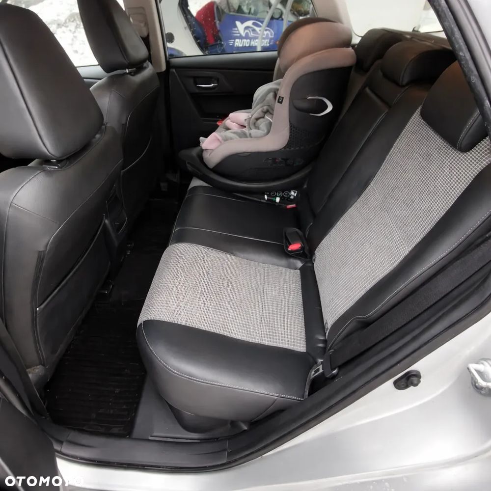 Toyota Auris Hybrid 135 Prestige - 18