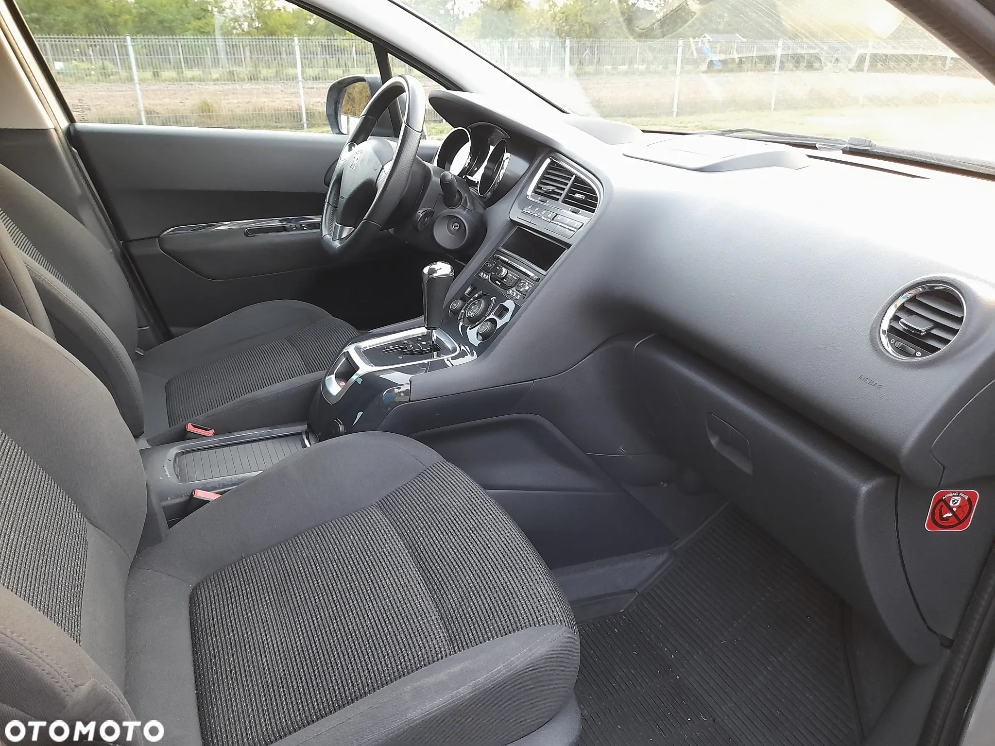 Peugeot 5008 THP 165 EAT6 Stop & Start Allure - 6