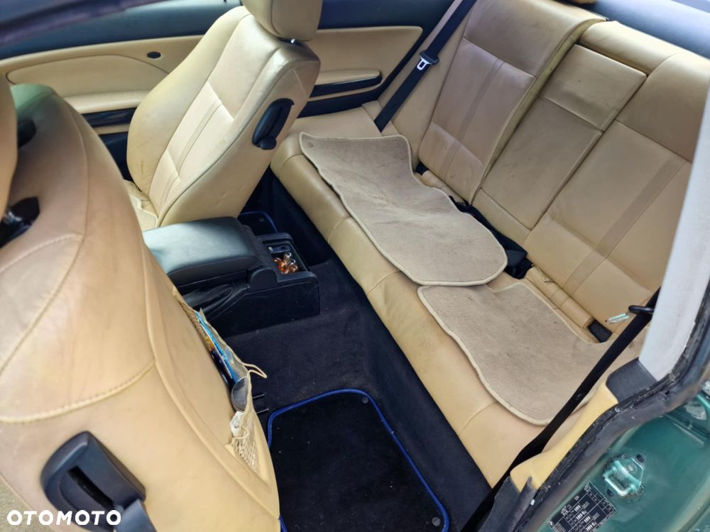 BMW Seria 3 320i - 12