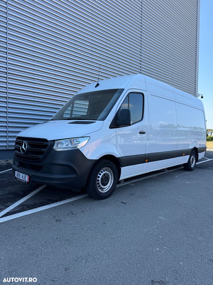 Mercedes-Benz Sprinter - 13