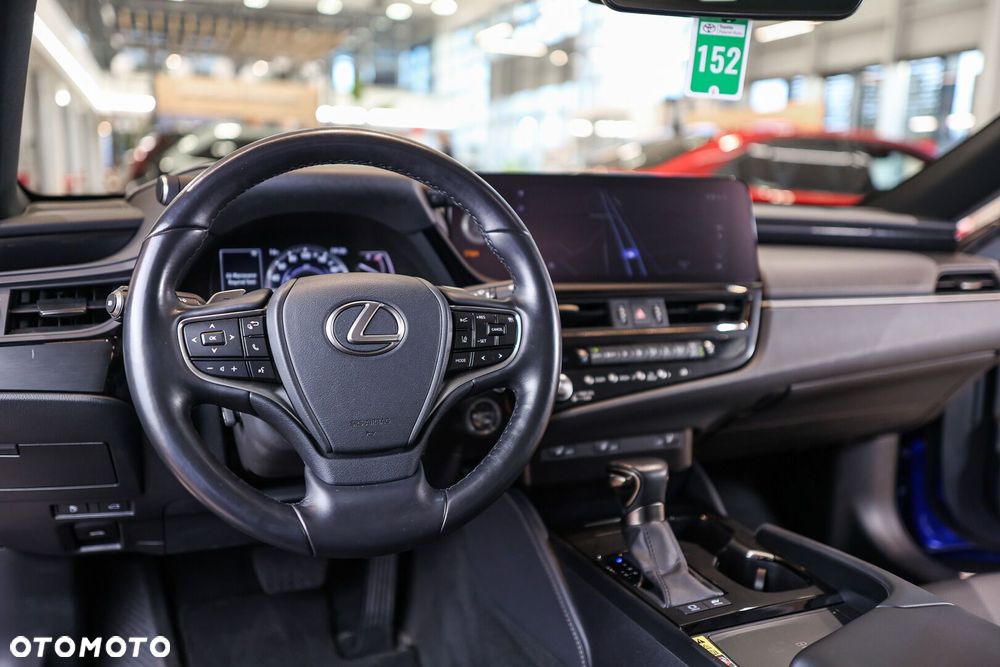 Lexus ES - 26
