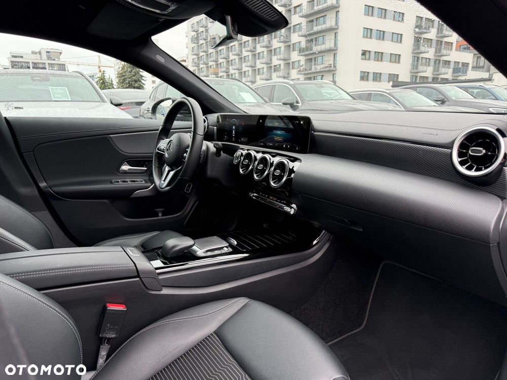 Mercedes-Benz CLA 200 mHEV 7G-DCT - 21