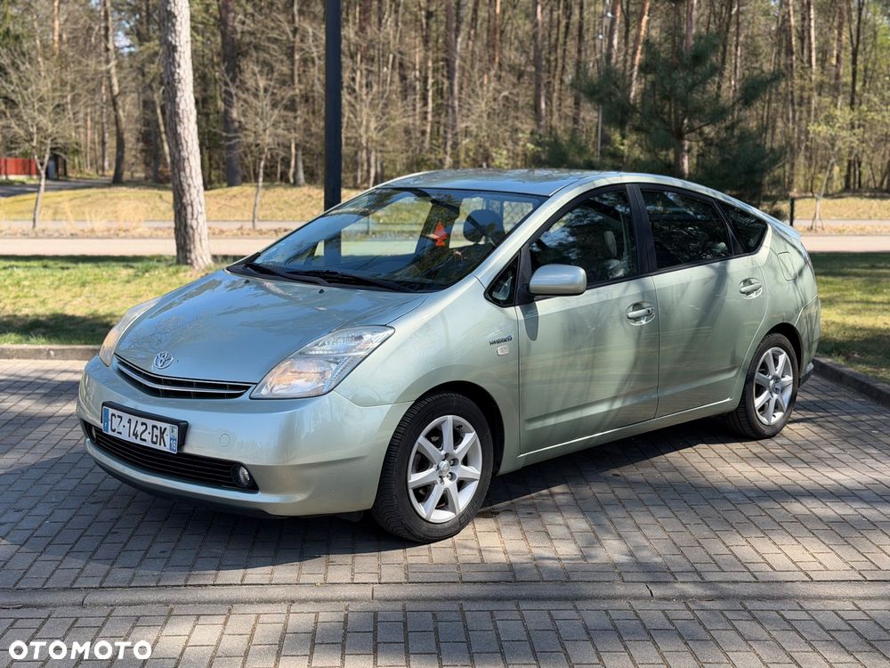 Toyota Prius 1.5 VVT-i Sol - 8