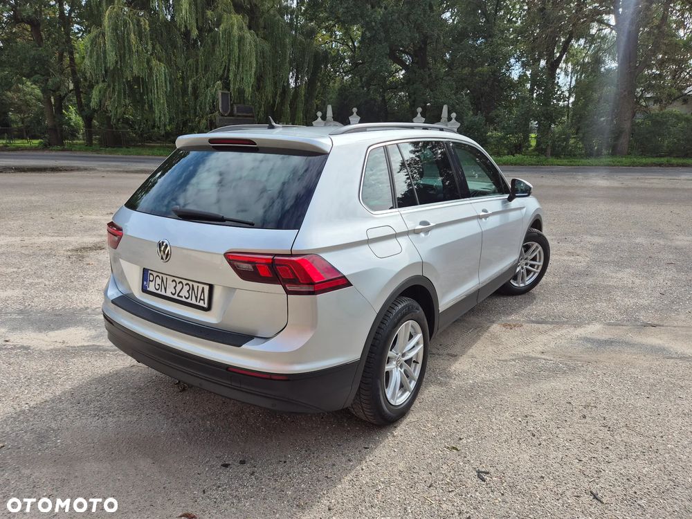 Volkswagen Tiguan - 5