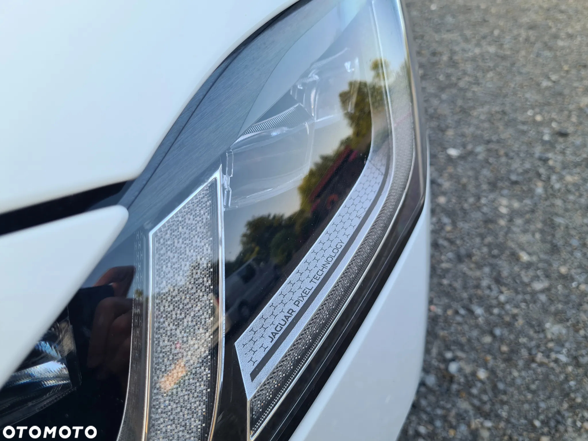 Jaguar XF 2.0 P250 SE - 21