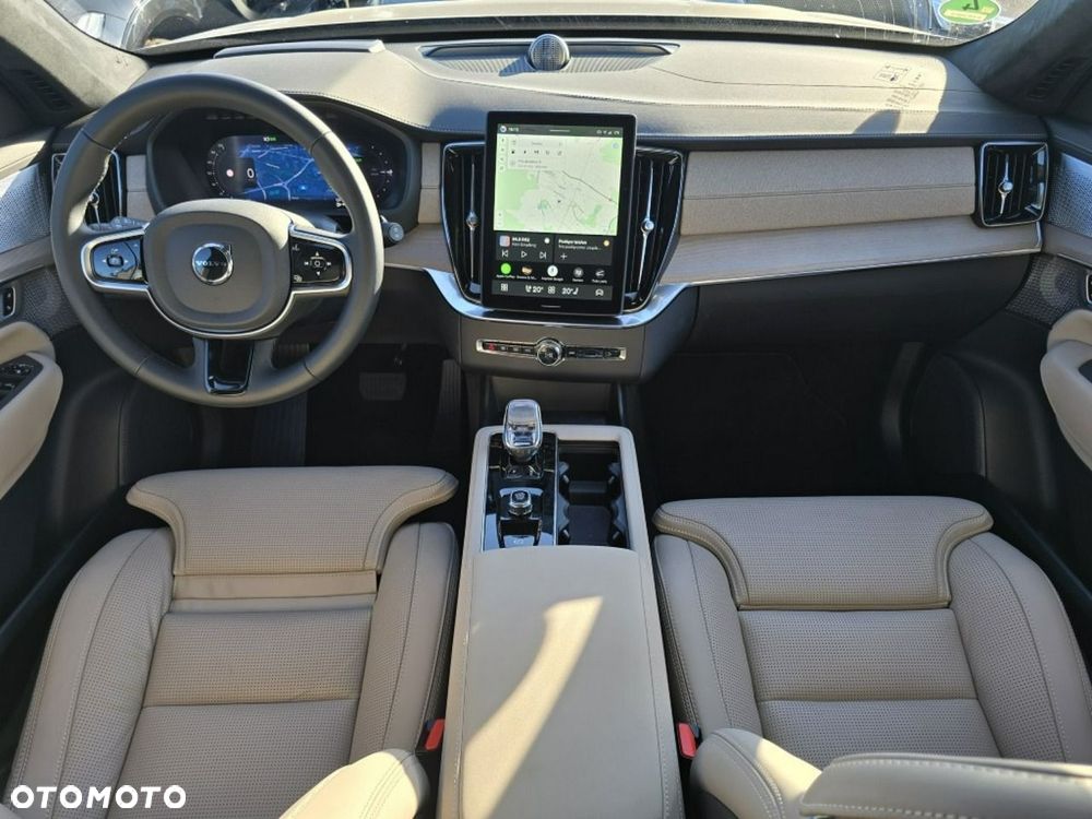 Volvo XC 90 T8 AWD Plug-In Hybrid Ultra Dark 7os - 18