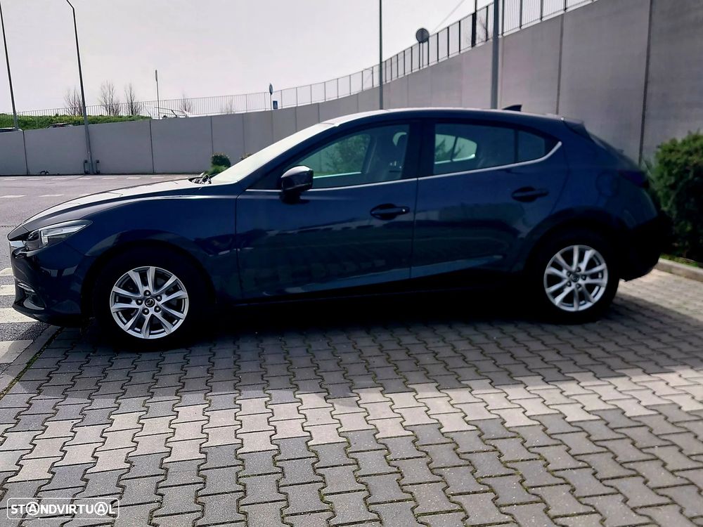 Mazda 3 Hatchback SKYACTIV-D 105 Center-Line - 9