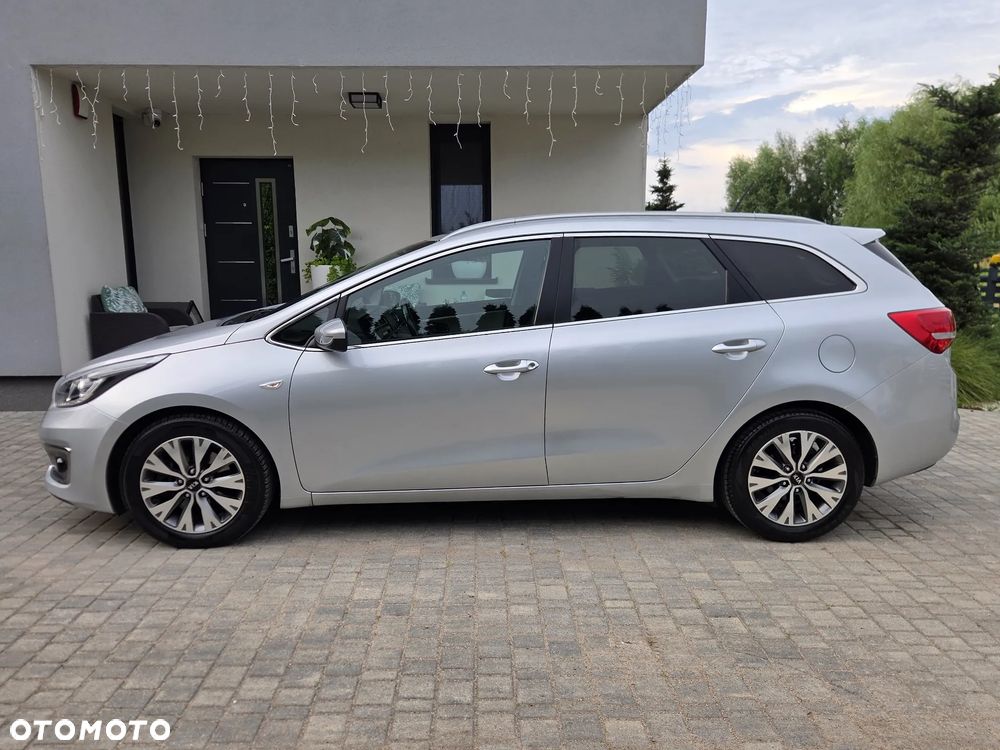 Kia Ceed 1.6 CRDi 136 DCT ISG Platinum Edition - 9