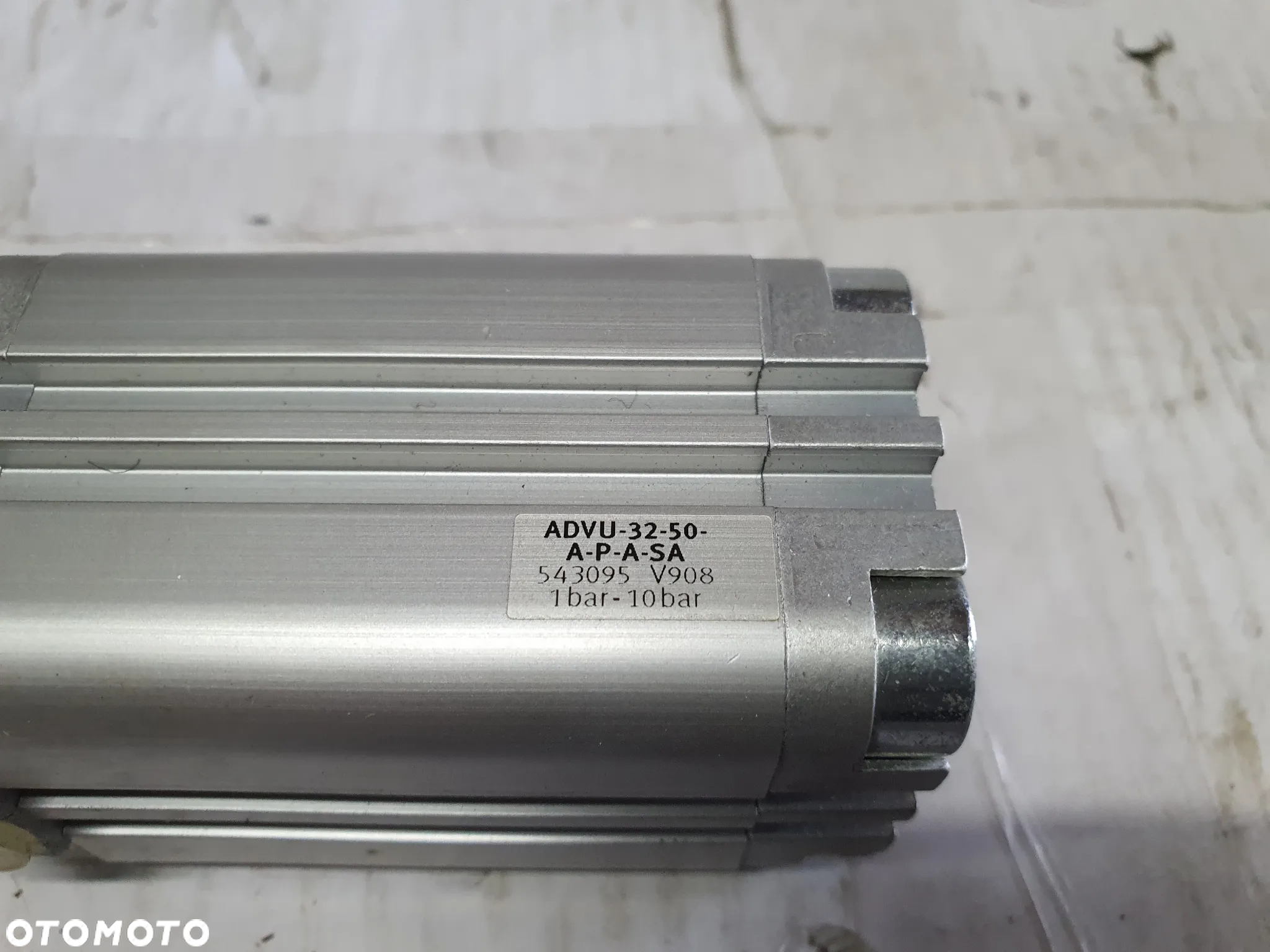 Siłownik kompaktowy ADVU ADVU3250 543095 V908 - 7