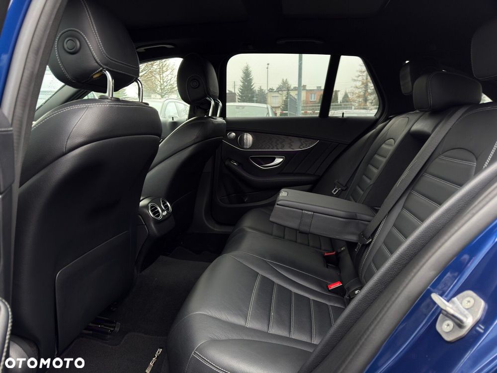 Mercedes-Benz Klasa C 200 4MATIC 9G-TRONIC - 29