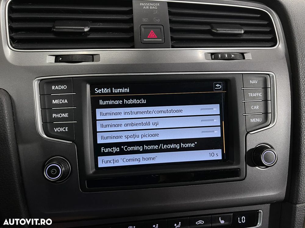 Volkswagen Golf 2.0 TDI 4Motion BlueMotion Technology Lounge - 19