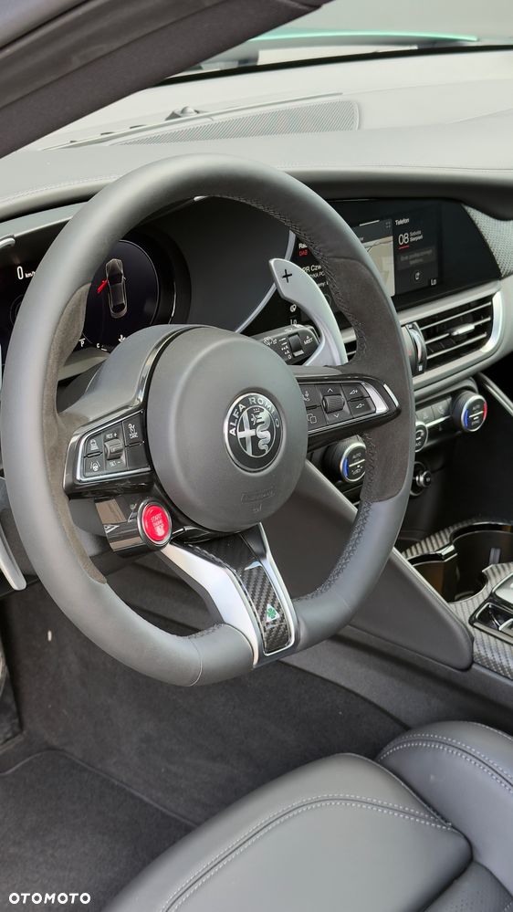 Alfa Romeo Giulia 2.9 Bi Turbo V6 Quadrifoglio - 21