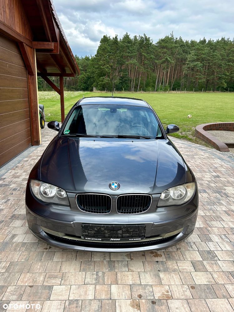 BMW Seria 1 120d DPF - 15