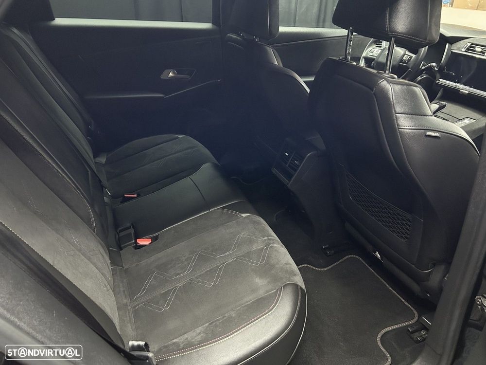 DS DS7 Crossback - 12