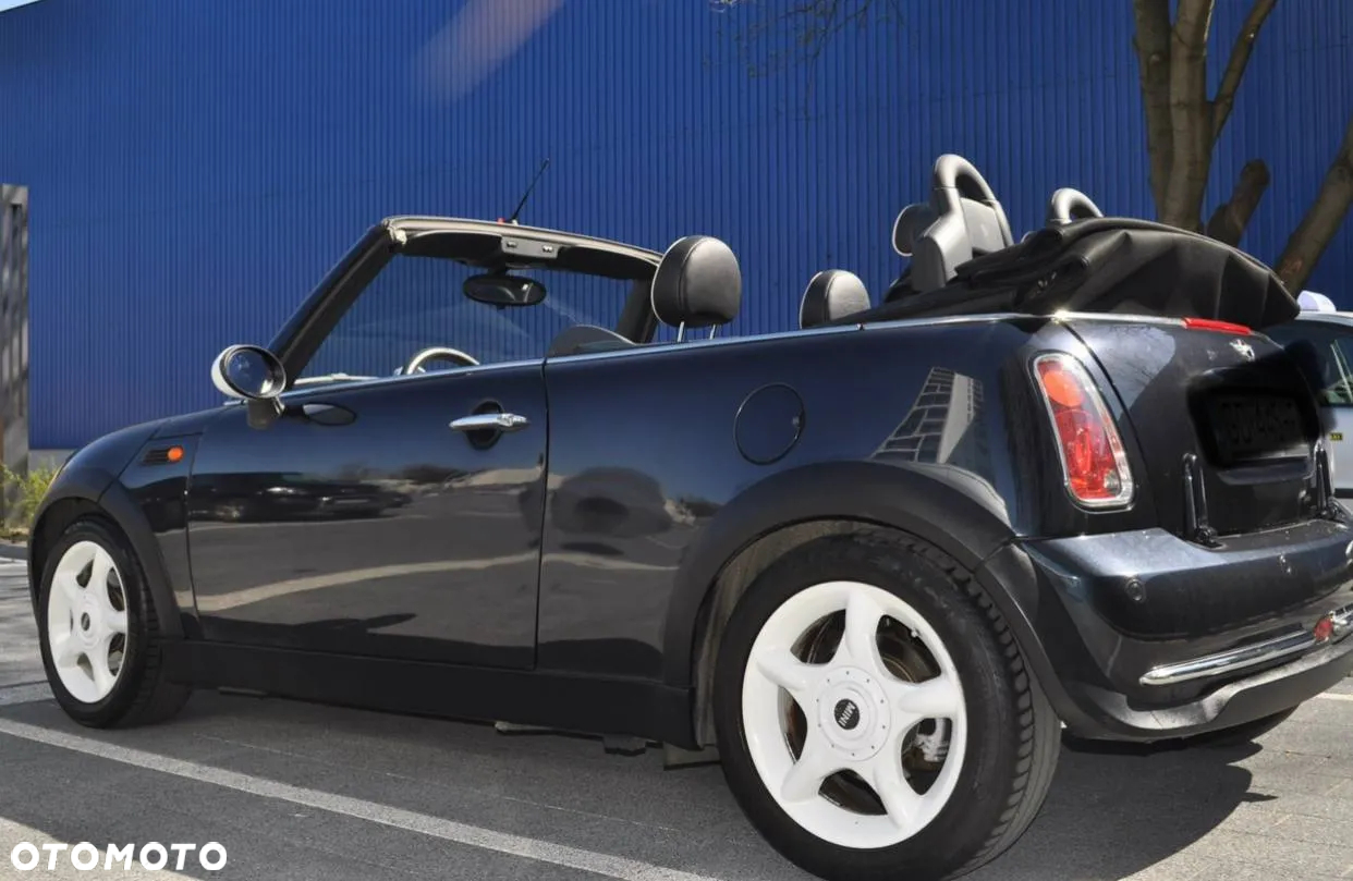 MINI ONE Cabrio - 4