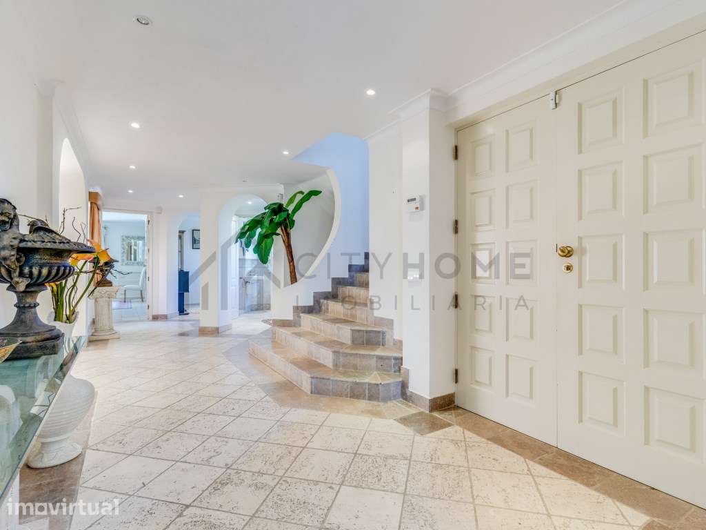 Villa de 5 quartos com piscina e garagem dupla em Porches - Grande imagem: 3/55